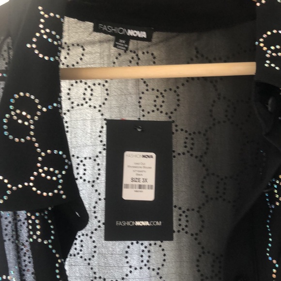 Button up blouse - Picture 3 of 3